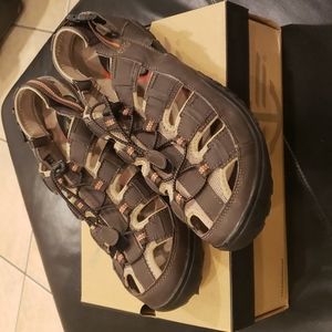 Dockers Chocolate Sandals Brand New
